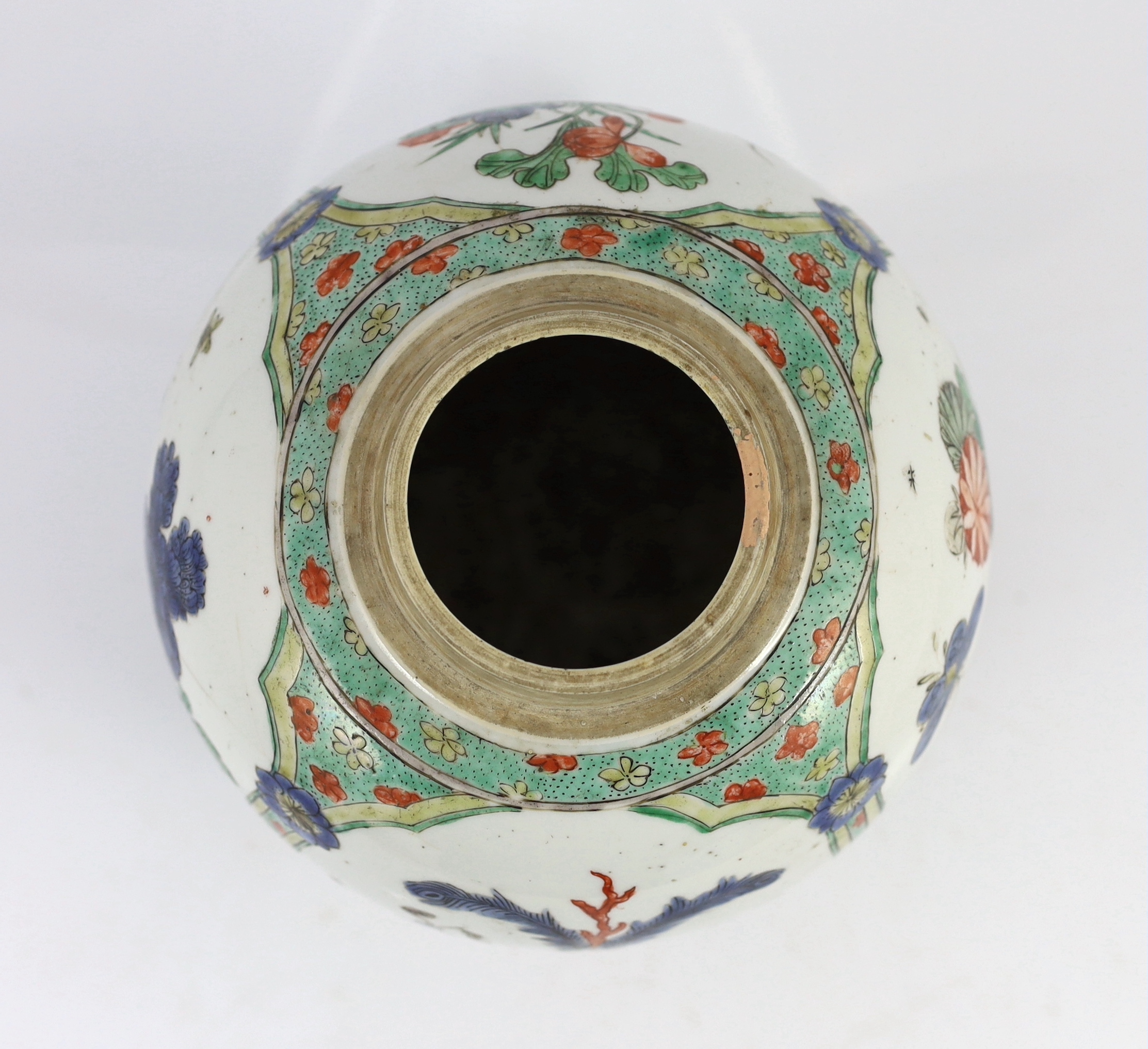 A Chinese famille verte 'Hundred Antiques' ovoid jar, Kangxi period, star crack